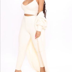 Fashion Nova 3 piece cozy set